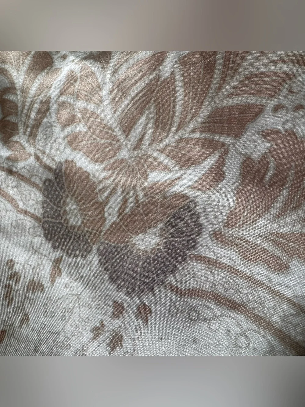 Smithsonian Heritage Collection Floral Satin Scarf 29” Ivory Tan Vintage Style
